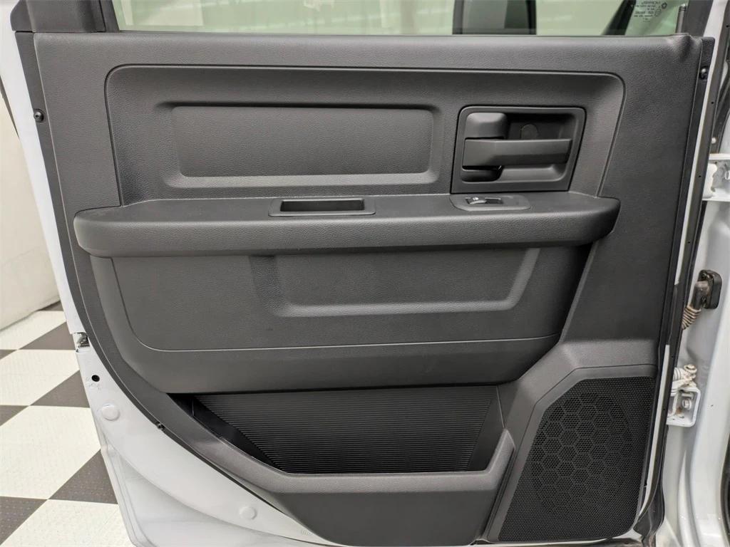 new 2025 Ram 2500 car, priced at $59,989