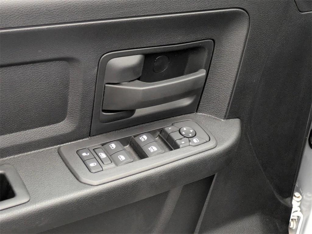 new 2025 Ram 2500 car, priced at $59,989