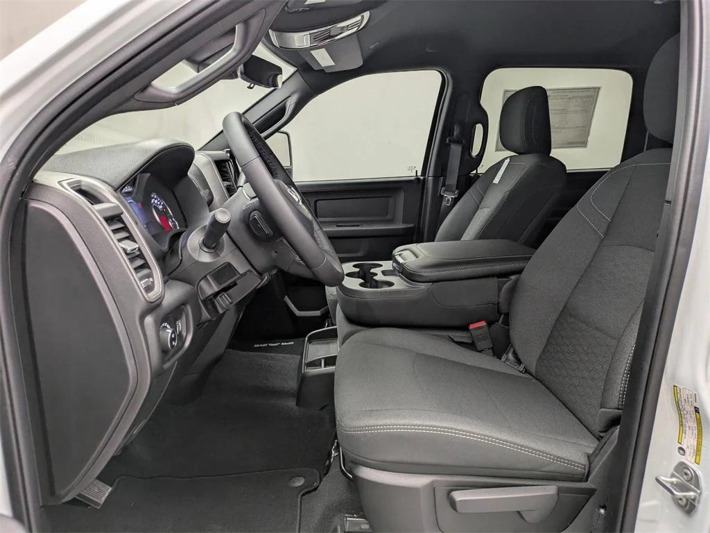 new 2025 Ram 2500 car, priced at $59,989