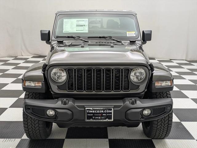 new 2025 Jeep Gladiator car, priced at $43,283