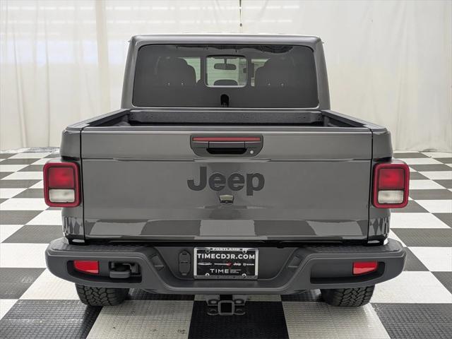 new 2025 Jeep Gladiator car, priced at $43,283