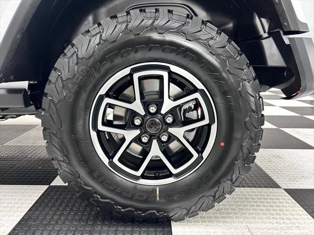 new 2025 Jeep Wrangler car, priced at $55,565
