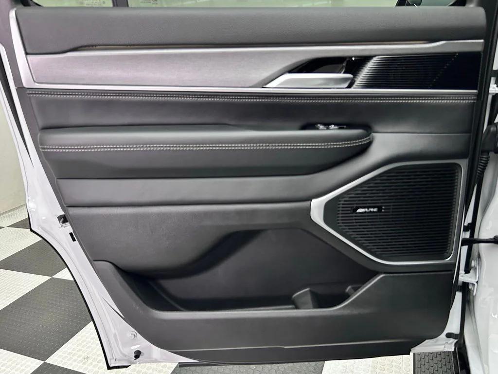 new 2025 Jeep Wagoneer car, priced at $68,256