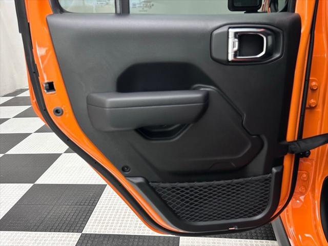 new 2025 Jeep Wrangler car, priced at $48,463