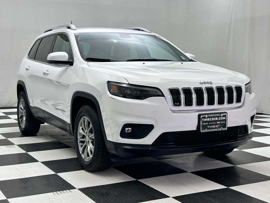 used 2020 Jeep Cherokee car, priced at $18,290
