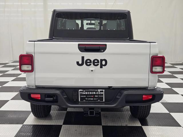 new 2025 Jeep Gladiator car, priced at $44,035