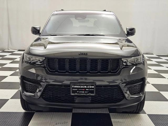 new 2025 Jeep Grand Cherokee car, priced at $43,703