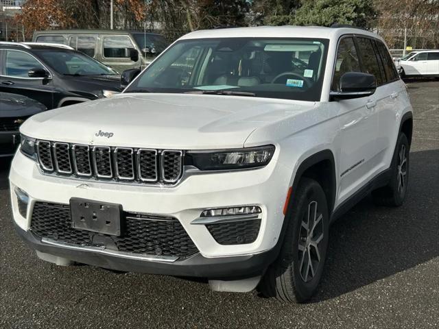 used 2023 Jeep Grand Cherokee car, priced at $35,899