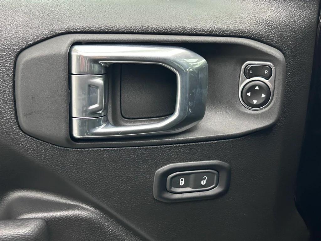 new 2025 Jeep Wrangler car, priced at $54,495