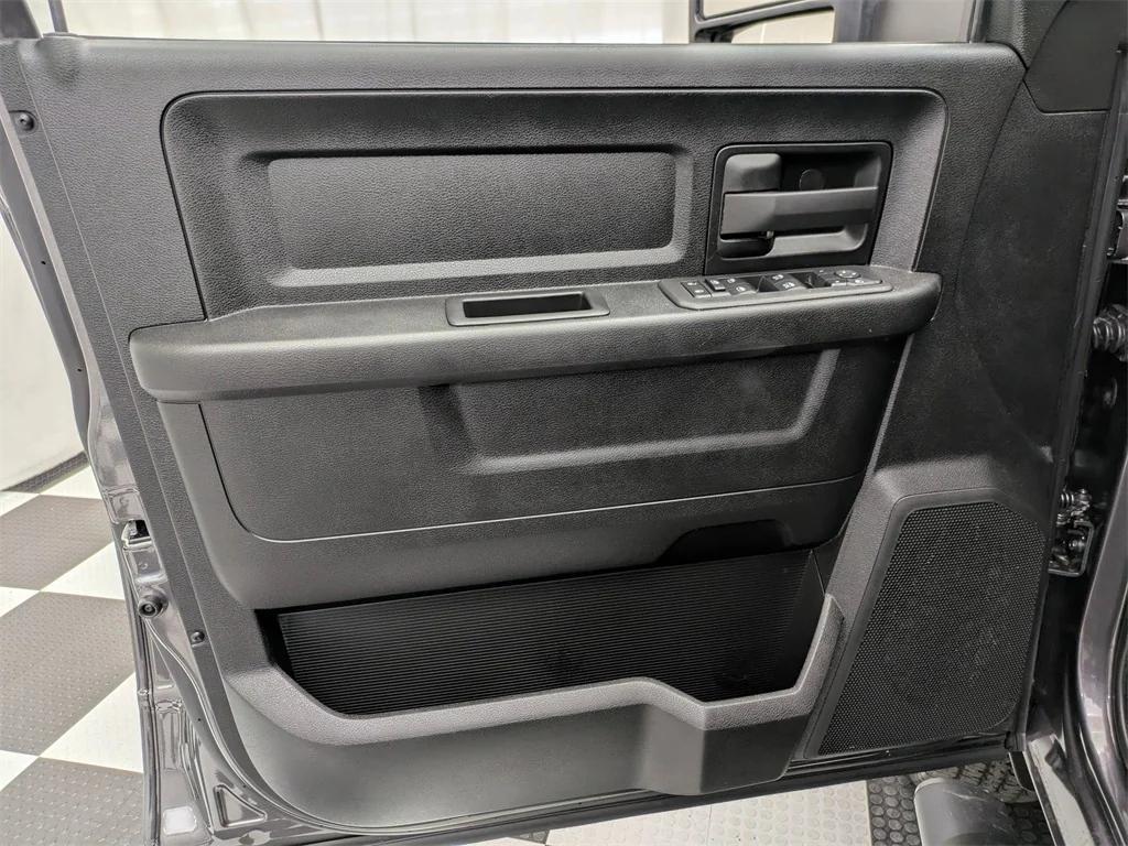 new 2025 Ram 2500 car, priced at $60,589