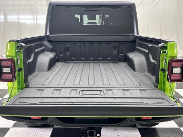 new 2025 Jeep Gladiator car, priced at $51,505