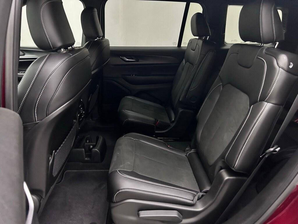 new 2025 Jeep Grand Cherokee L car, priced at $40,824