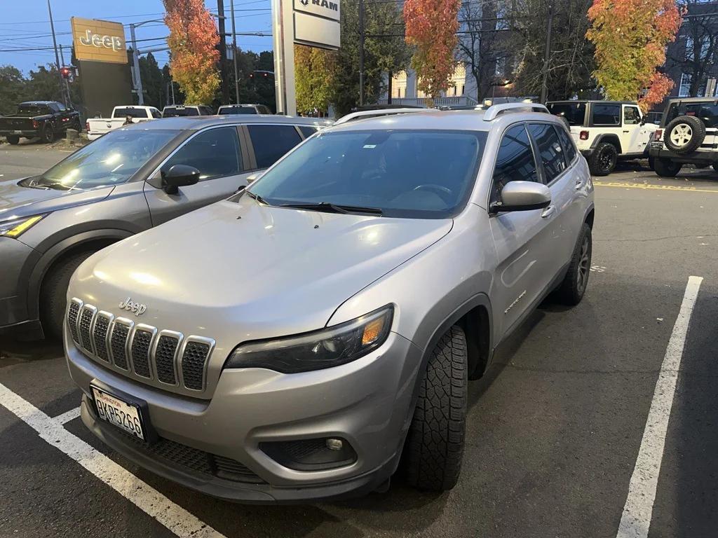 used 2019 Jeep Cherokee car, priced at $11,880