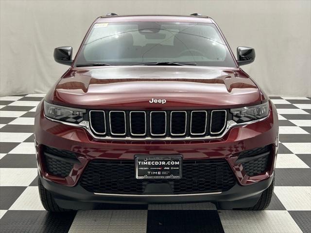 new 2025 Jeep Grand Cherokee car, priced at $35,998