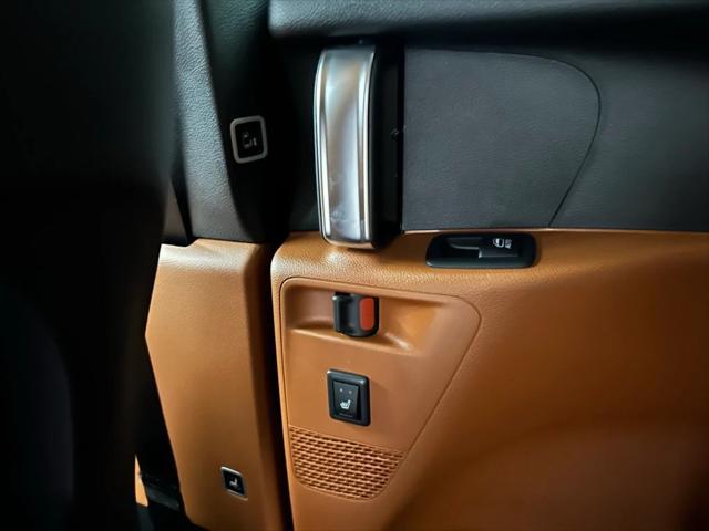 new 2025 Chrysler Pacifica car, priced at $49,995