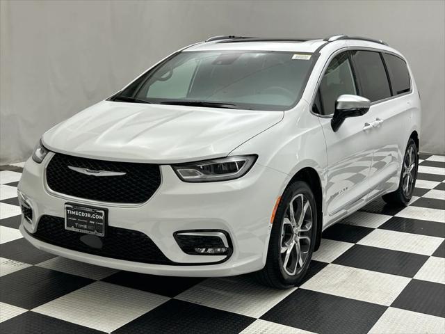 new 2025 Chrysler Pacifica car, priced at $49,995