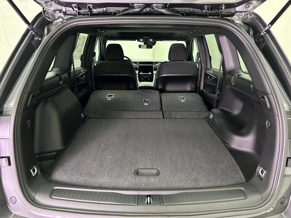 new 2025 Jeep Grand Cherokee car, priced at $31,448