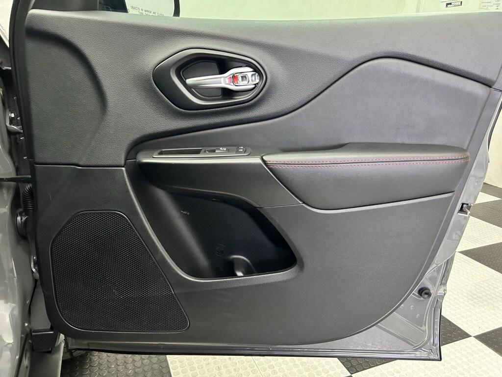 used 2022 Jeep Cherokee car, priced at $22,988