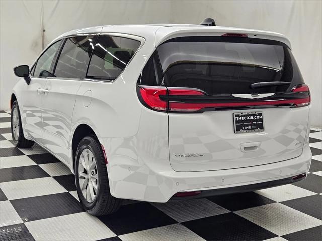 new 2025 Chrysler Pacifica car, priced at $42,963