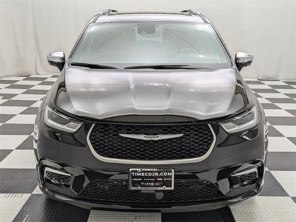 new 2025 Chrysler Pacifica car, priced at $49,550