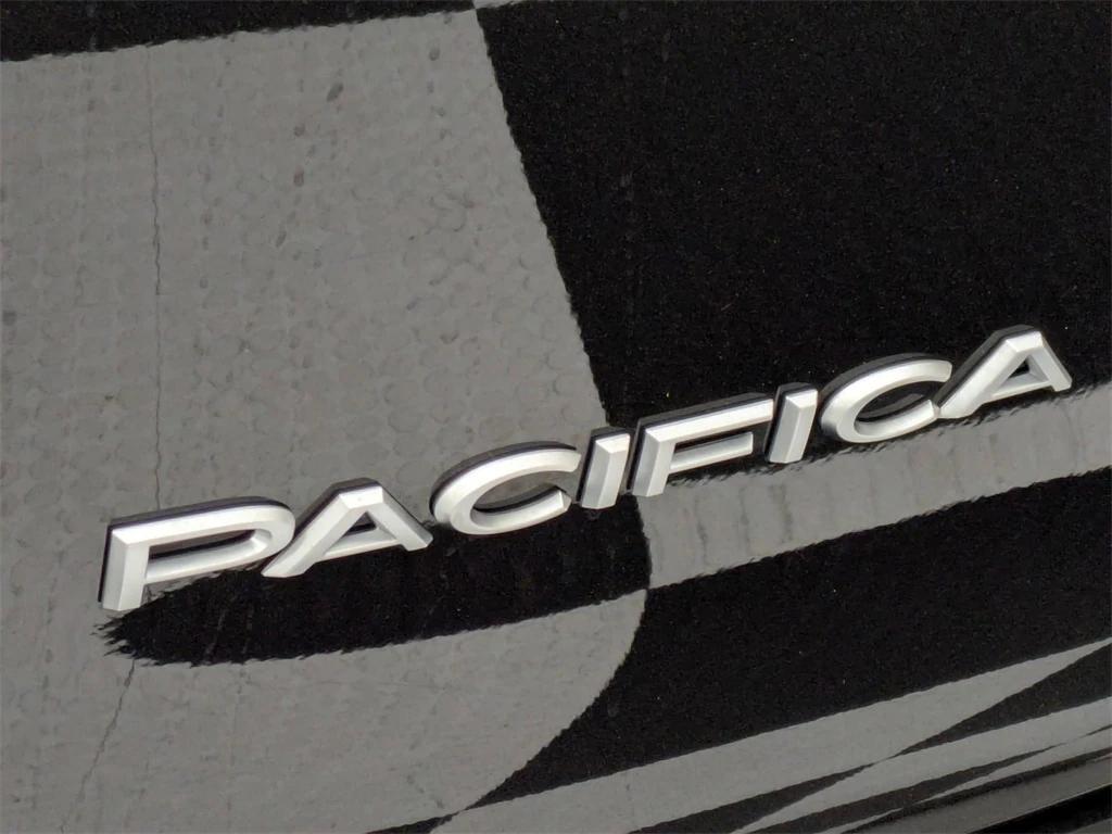 new 2025 Chrysler Pacifica car, priced at $49,550