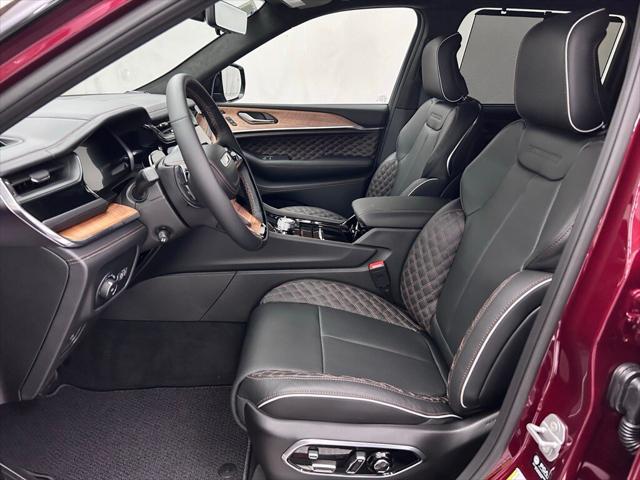 new 2025 Jeep Grand Cherokee car, priced at $66,490