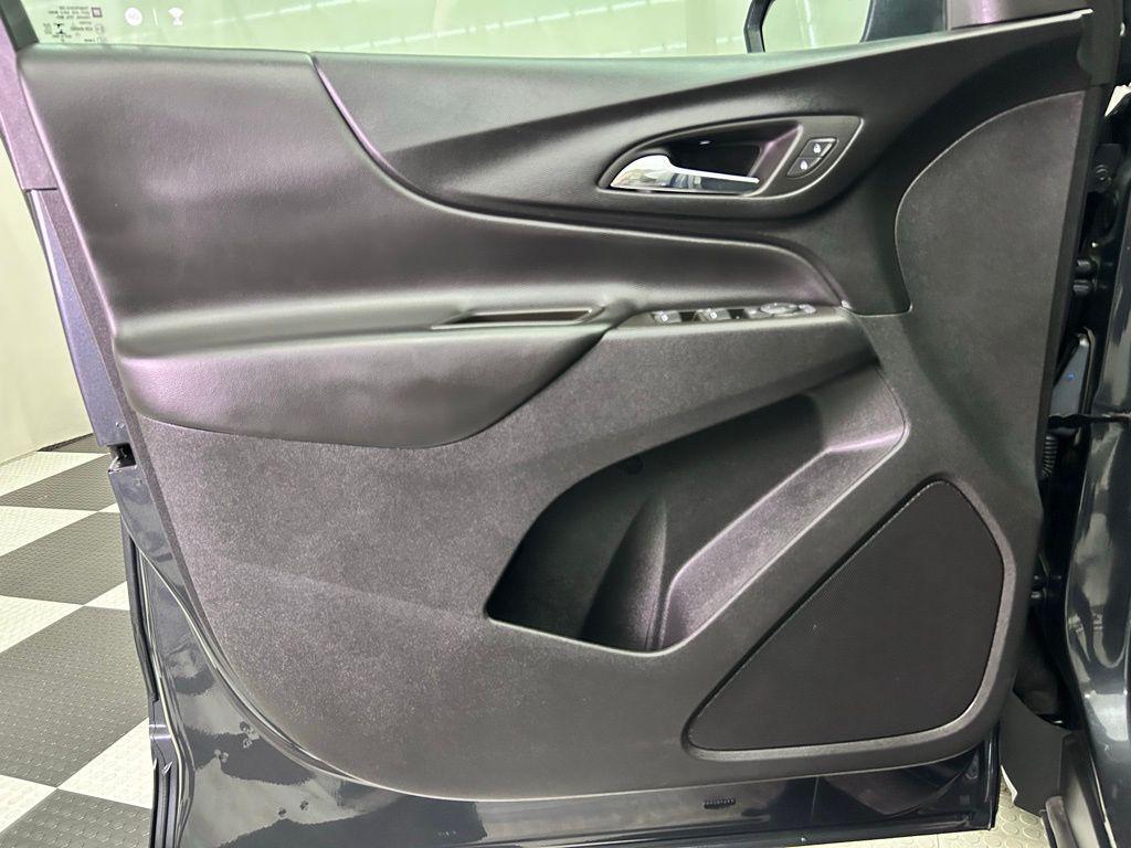 used 2023 Chevrolet Equinox car, priced at $20,995