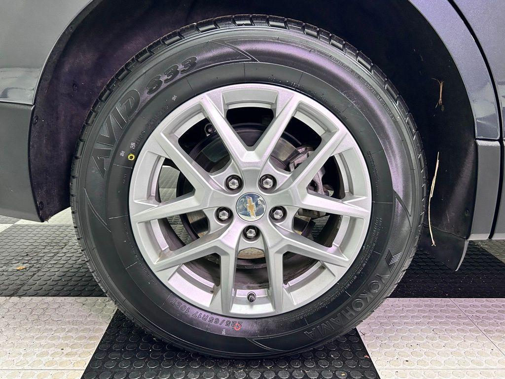 used 2023 Chevrolet Equinox car, priced at $20,995