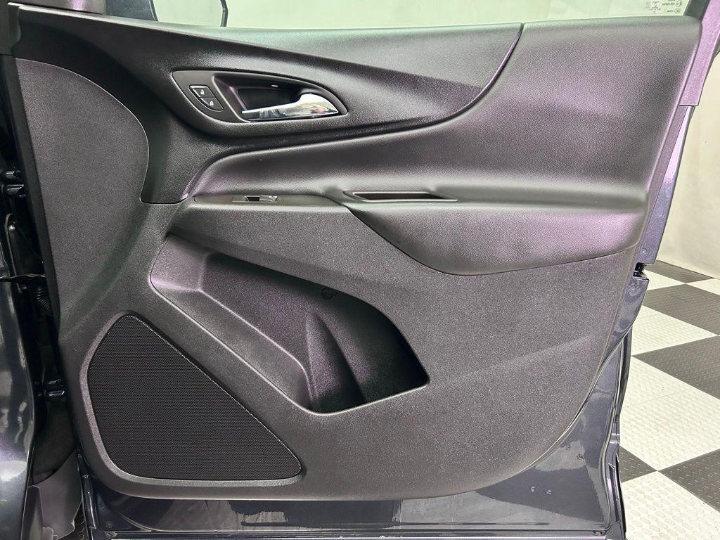 used 2023 Chevrolet Equinox car, priced at $20,995