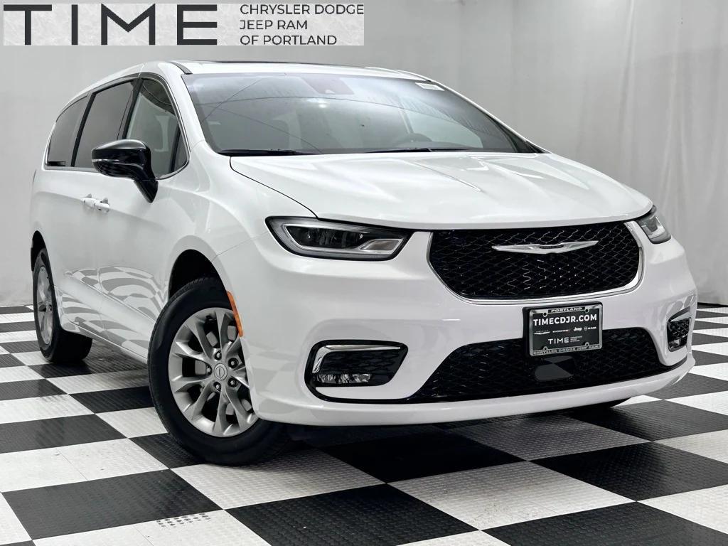 new 2026 Chrysler Pacifica car, priced at $44,764