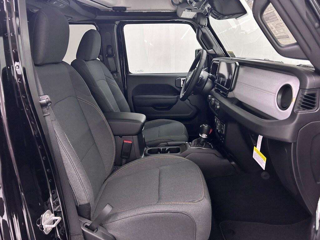 new 2025 Jeep Gladiator car, priced at $44,369