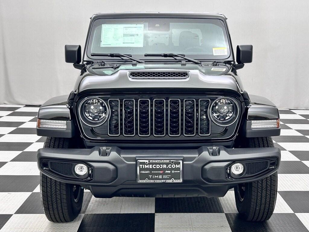 new 2025 Jeep Gladiator car, priced at $44,369
