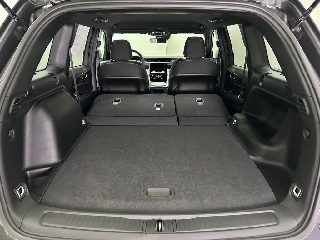 new 2025 Jeep Grand Cherokee car, priced at $36,870