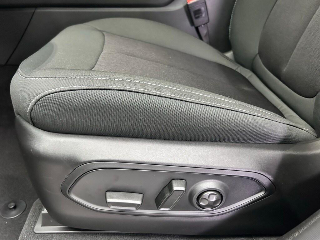 new 2025 Jeep Grand Cherokee car, priced at $36,870