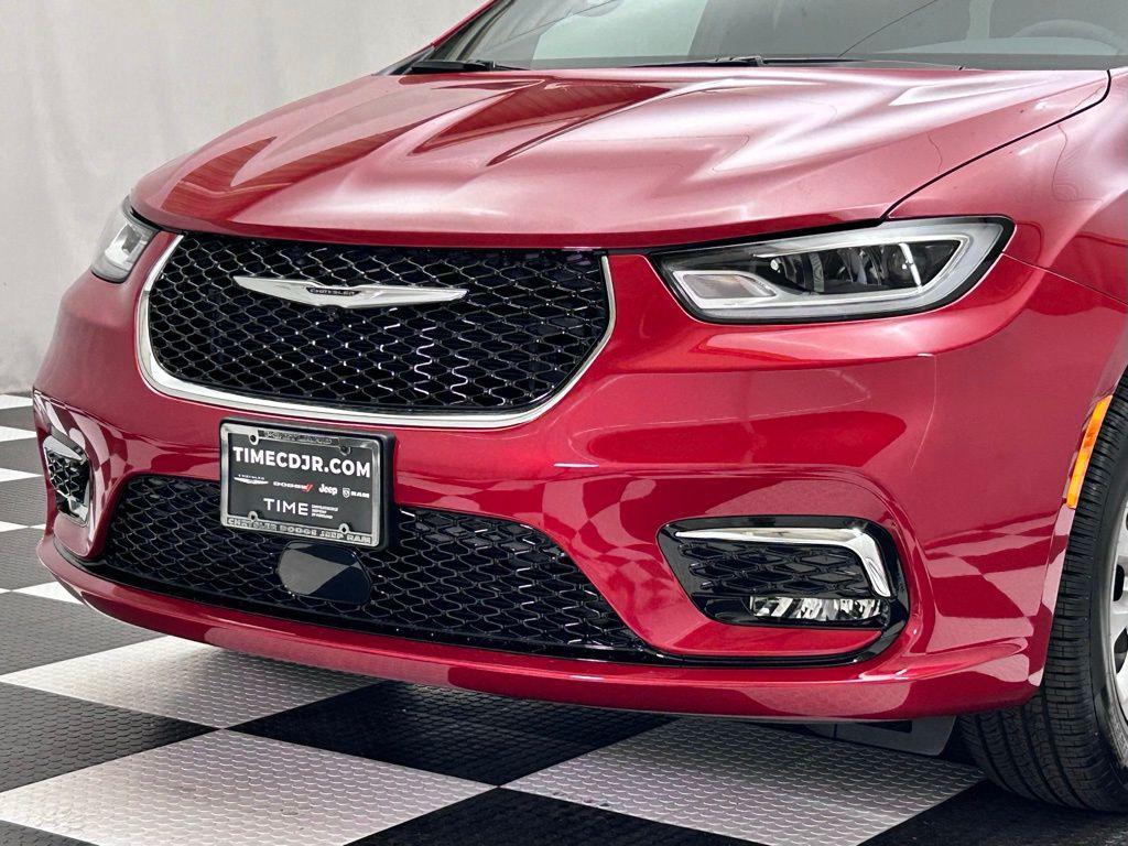 new 2026 Chrysler Pacifica car, priced at $43,210