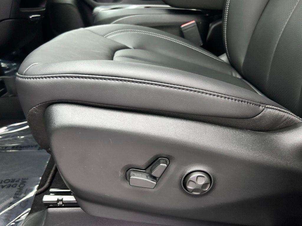 new 2026 Chrysler Pacifica car, priced at $43,210