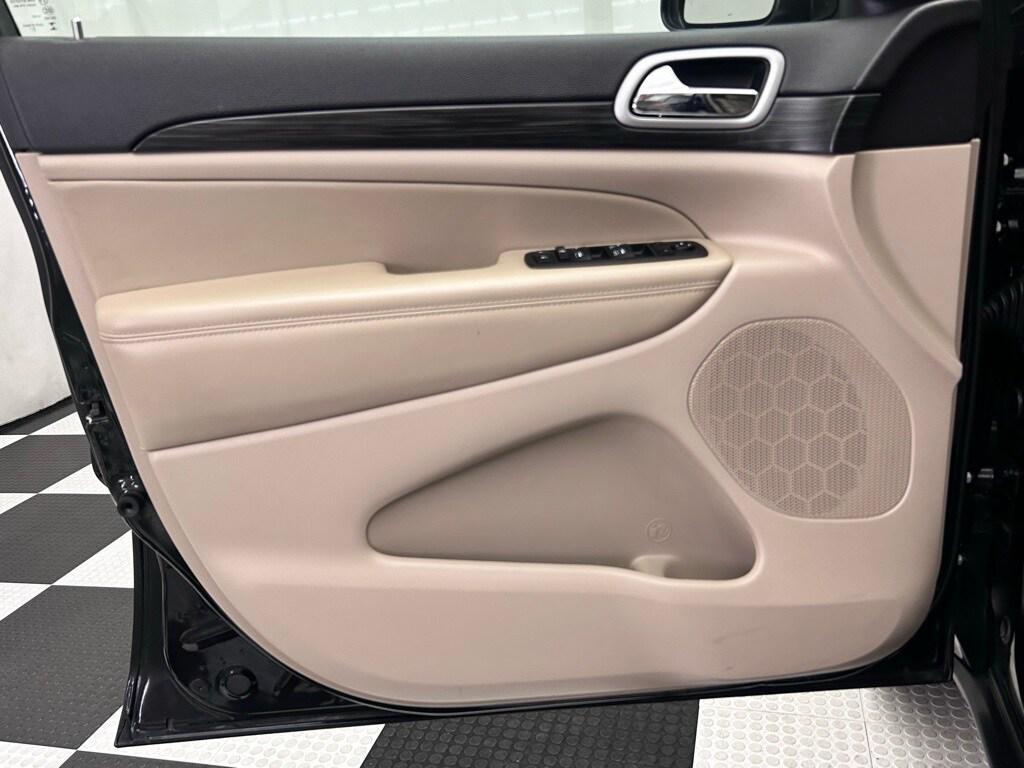 used 2021 Jeep Grand Cherokee car, priced at $25,634