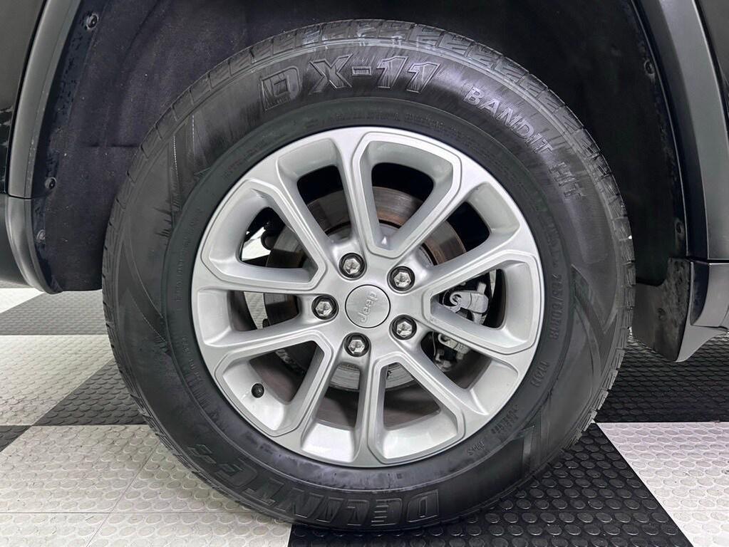 used 2021 Jeep Grand Cherokee car, priced at $25,634
