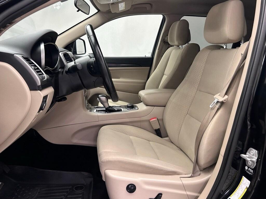 used 2021 Jeep Grand Cherokee car, priced at $25,634