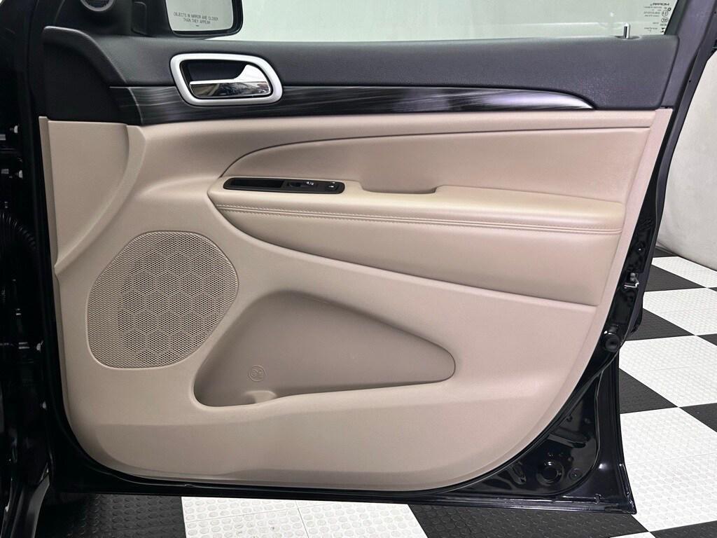 used 2021 Jeep Grand Cherokee car, priced at $25,634