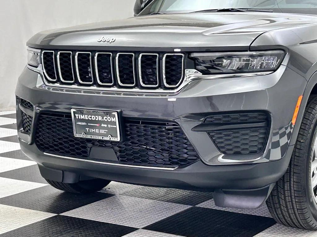 new 2025 Jeep Grand Cherokee car, priced at $34,589
