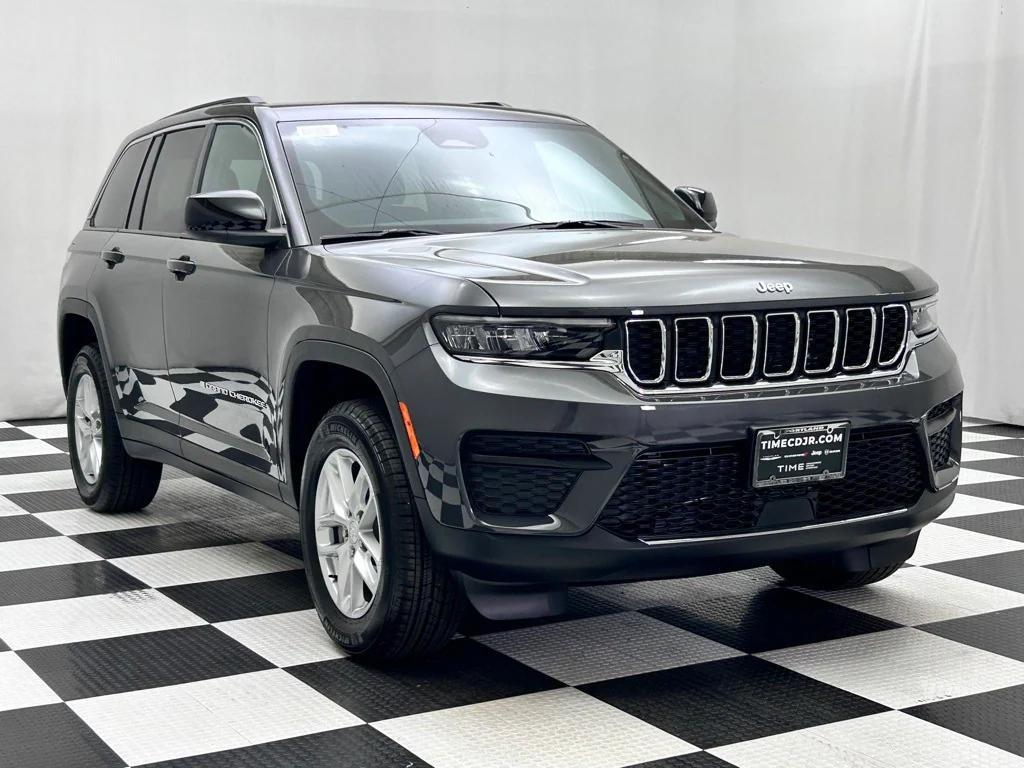 new 2025 Jeep Grand Cherokee car, priced at $34,589