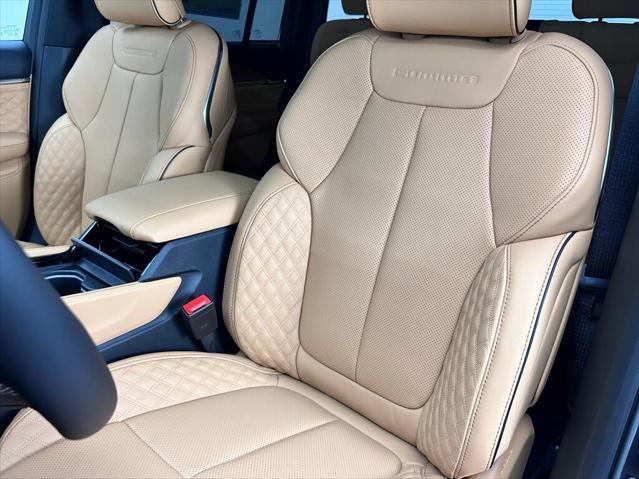new 2025 Jeep Grand Cherokee car, priced at $64,375