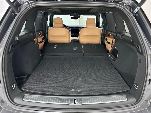 new 2025 Jeep Grand Cherokee car, priced at $64,375