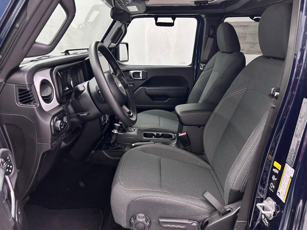 new 2025 Jeep Gladiator car, priced at $42,287