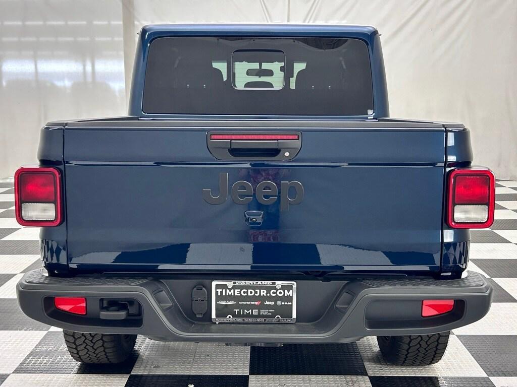 new 2025 Jeep Gladiator car, priced at $42,287