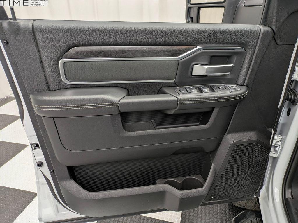 new 2024 Ram 3500 car, priced at $66,760