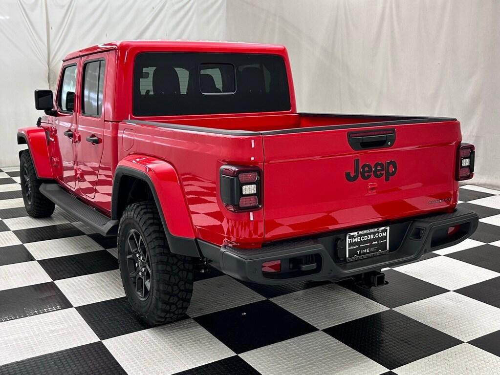 new 2025 Jeep Gladiator car, priced at $51,488