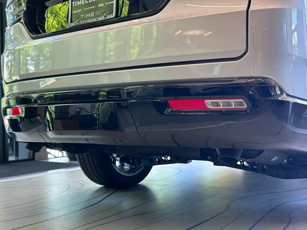 new 2025 Jeep Grand Wagoneer car, priced at $95,487