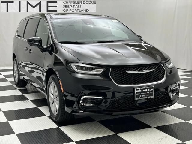 new 2025 Chrysler Pacifica car, priced at $46,300